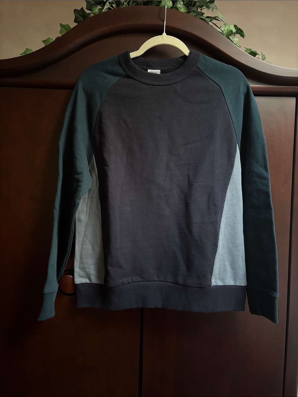 Zara Men's Color-blocked Crewneck Sweater - Black/Green/Gray